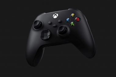 למה השלט של Xbox Series X עדיין ישתמש בסוללות AA?