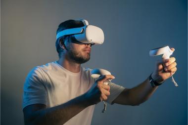 חברת Meta בוחנת שירותי משחקיות בענן ל-VR